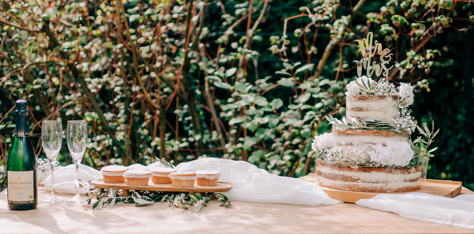 Zweistöckige & dreistöckige Hochzeitstorten