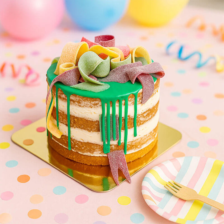 Torte mit sauren Haribo Pasta Basta® Fruchtgummi-Streifen