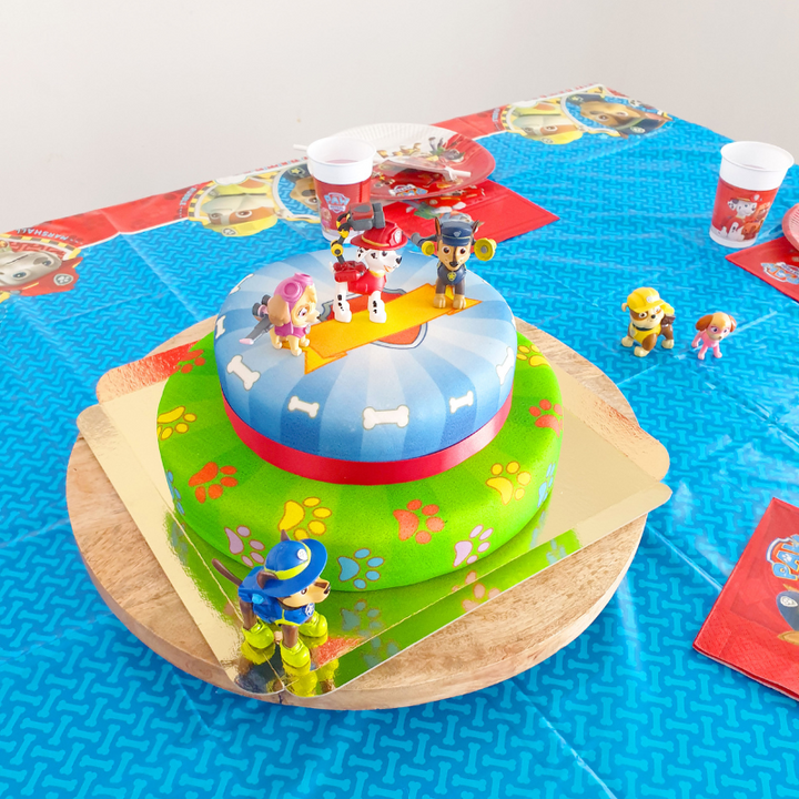 Chase und Marshall aus PAW Patrol® auf zweistöckiger Hundehelden-Torte