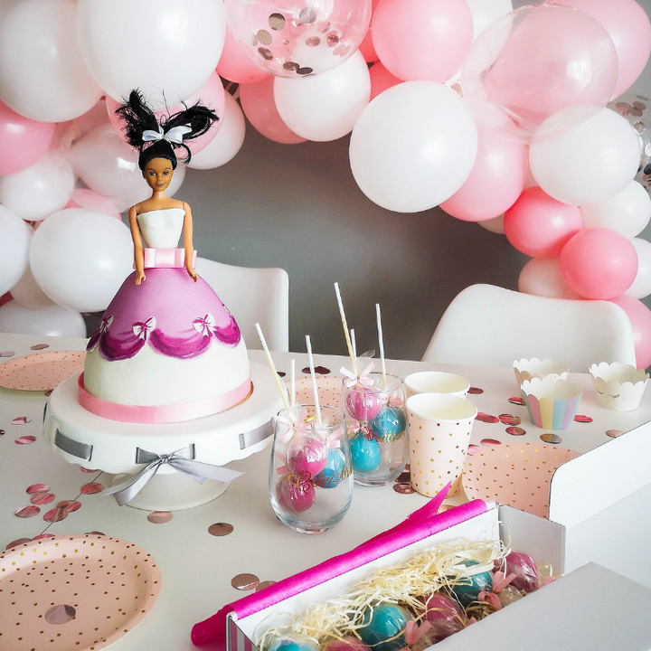 Puppenprinzessin-Torte mit rosa Kleid