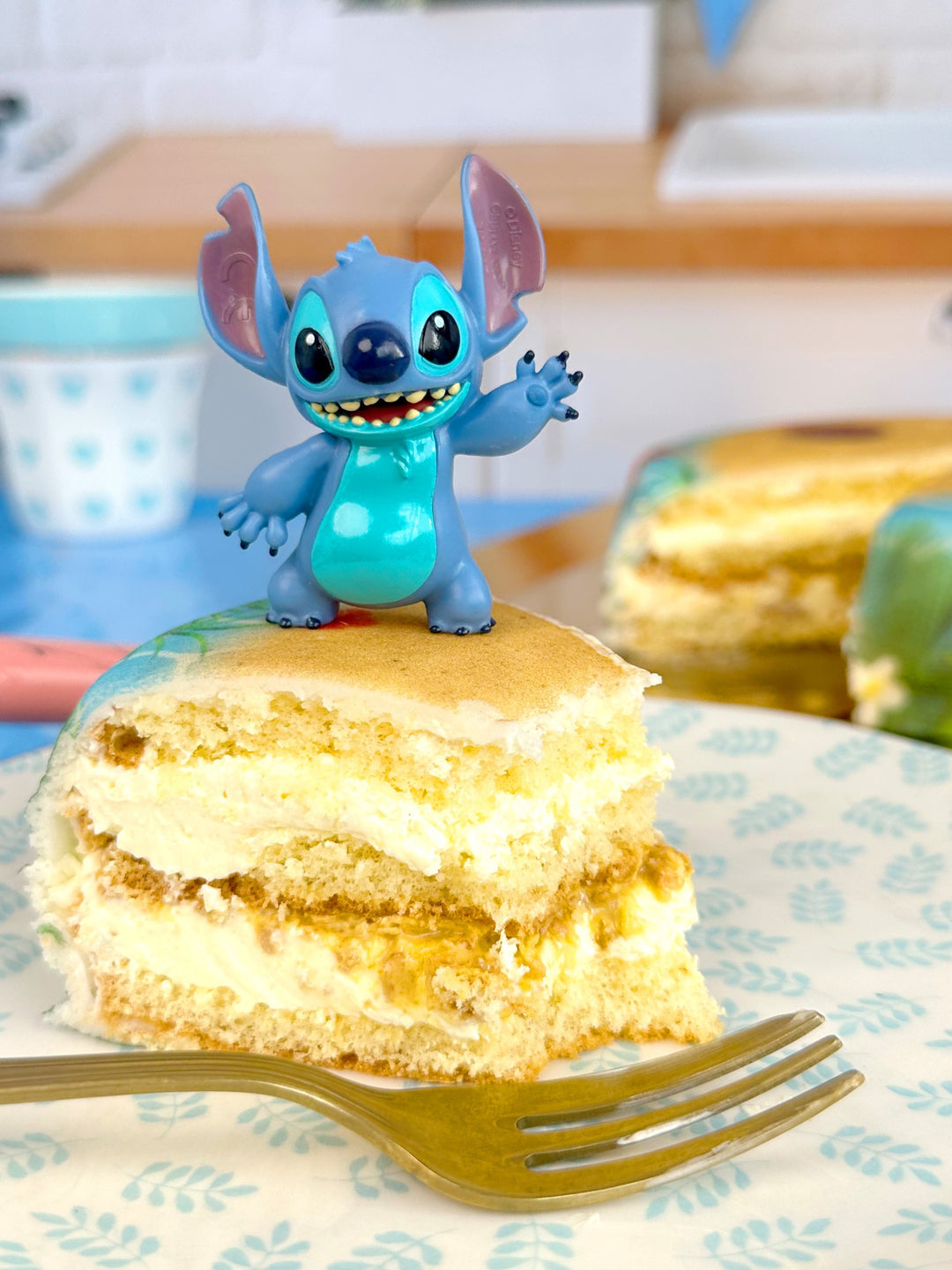 Stitch® auf Tropenstrand-Torte
