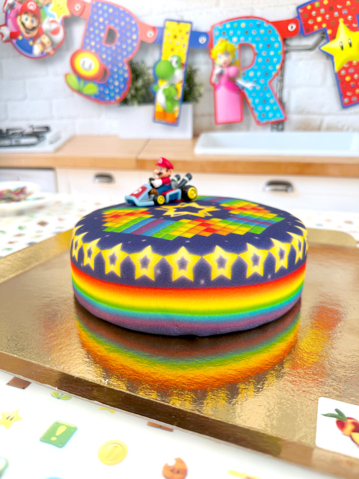 Mario Kart® auf Sternenstrecke-Torte