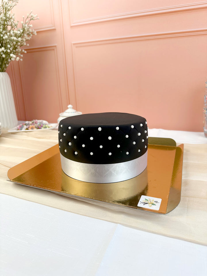 Schwarze Deluxe Torte - doppelte Höhe