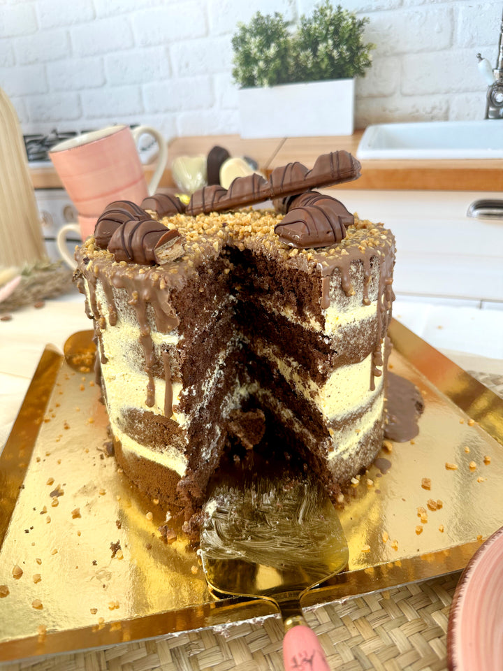 Torte mit kinder bueno® Riegeln