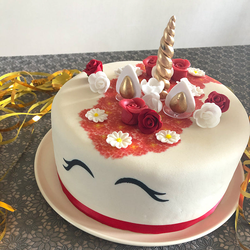 Rote Einhorn-Deluxe-Torte - doppelte Höhe