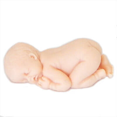 Baby-Figur auf Natur-Torte, blau - 18cm rund