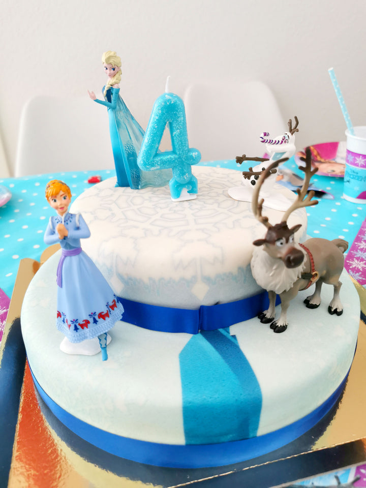 Die Eiskönigin® Elsa, Schwester Anna & Olaf Figuren auf 2-stöckiger Schneeflocken-Torte
