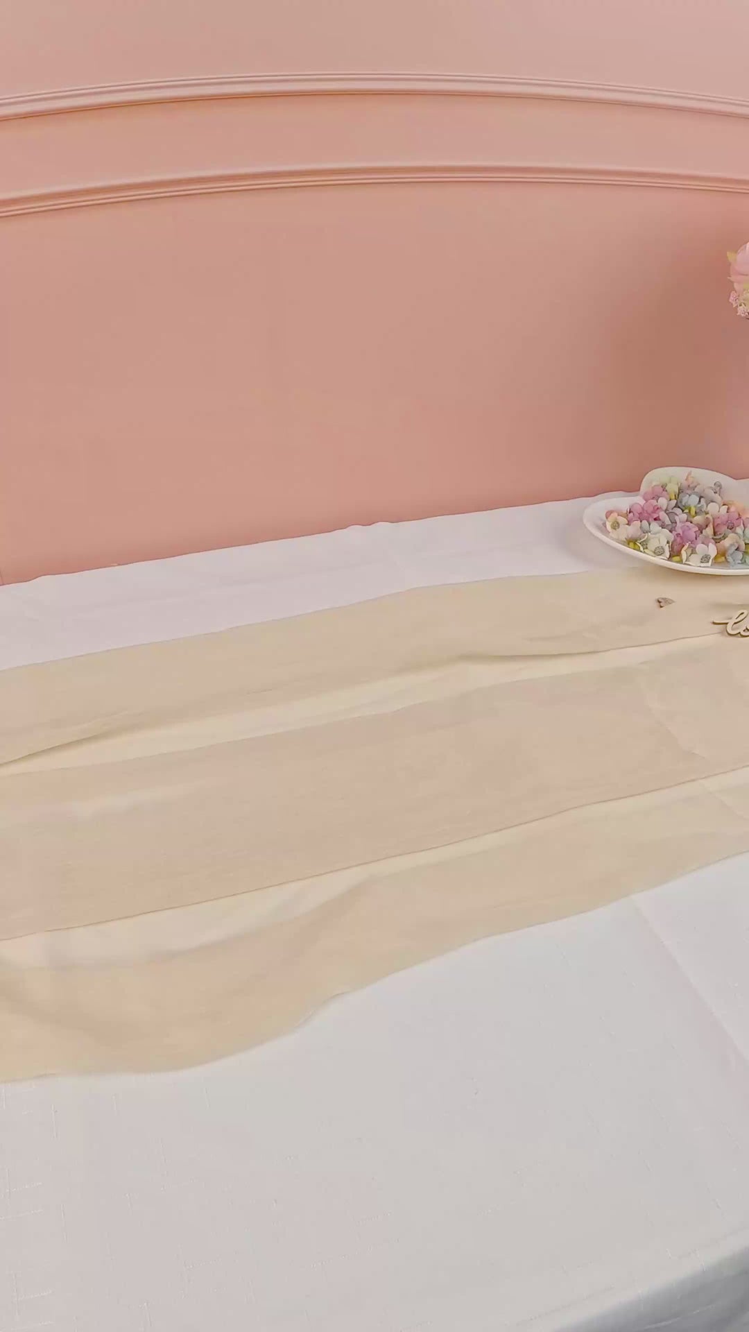 Weiße Hochzeitstorte "White Wedding"