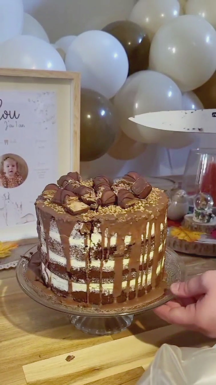 Torte mit kinder bueno® Riegeln