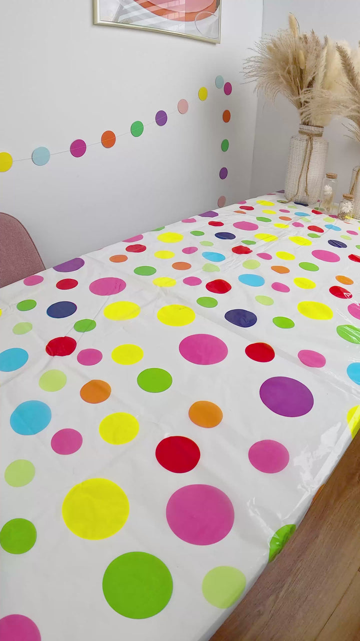 Paw Patrol® auf 2-stöckiger pinker Hundepfoten-Torte