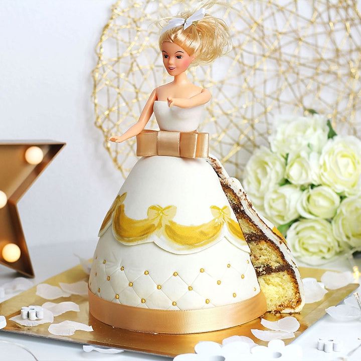 Deluxe Puppenprinzessin-Torte mit goldenem Kleid